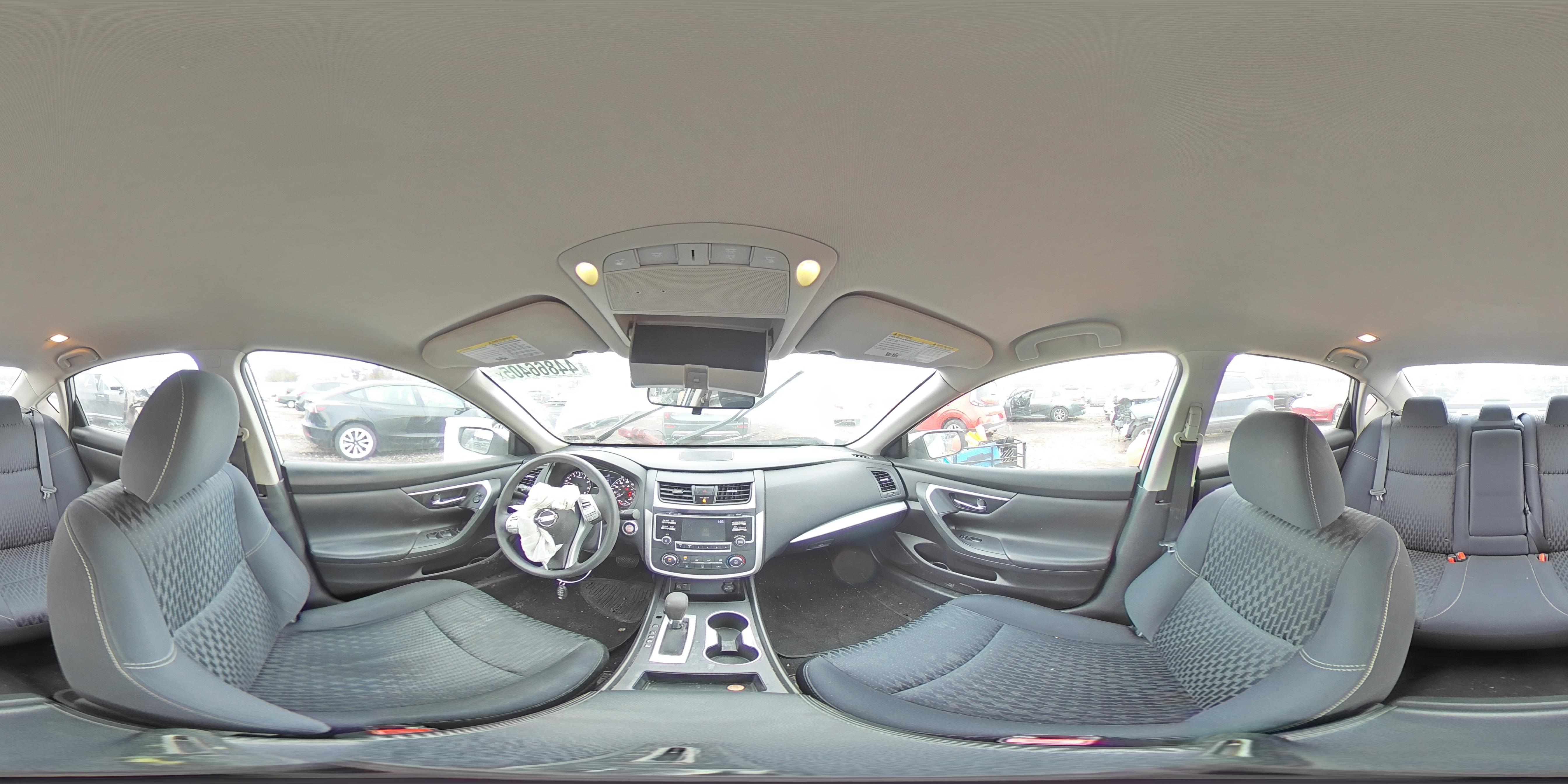 2017 Nissan Altima - Image 13