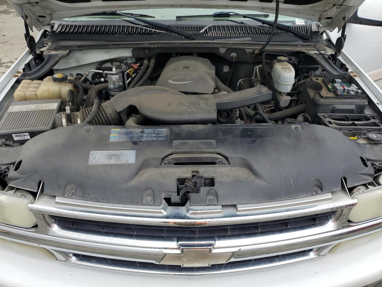 2005 Chevrolet Tahoe - Image 12