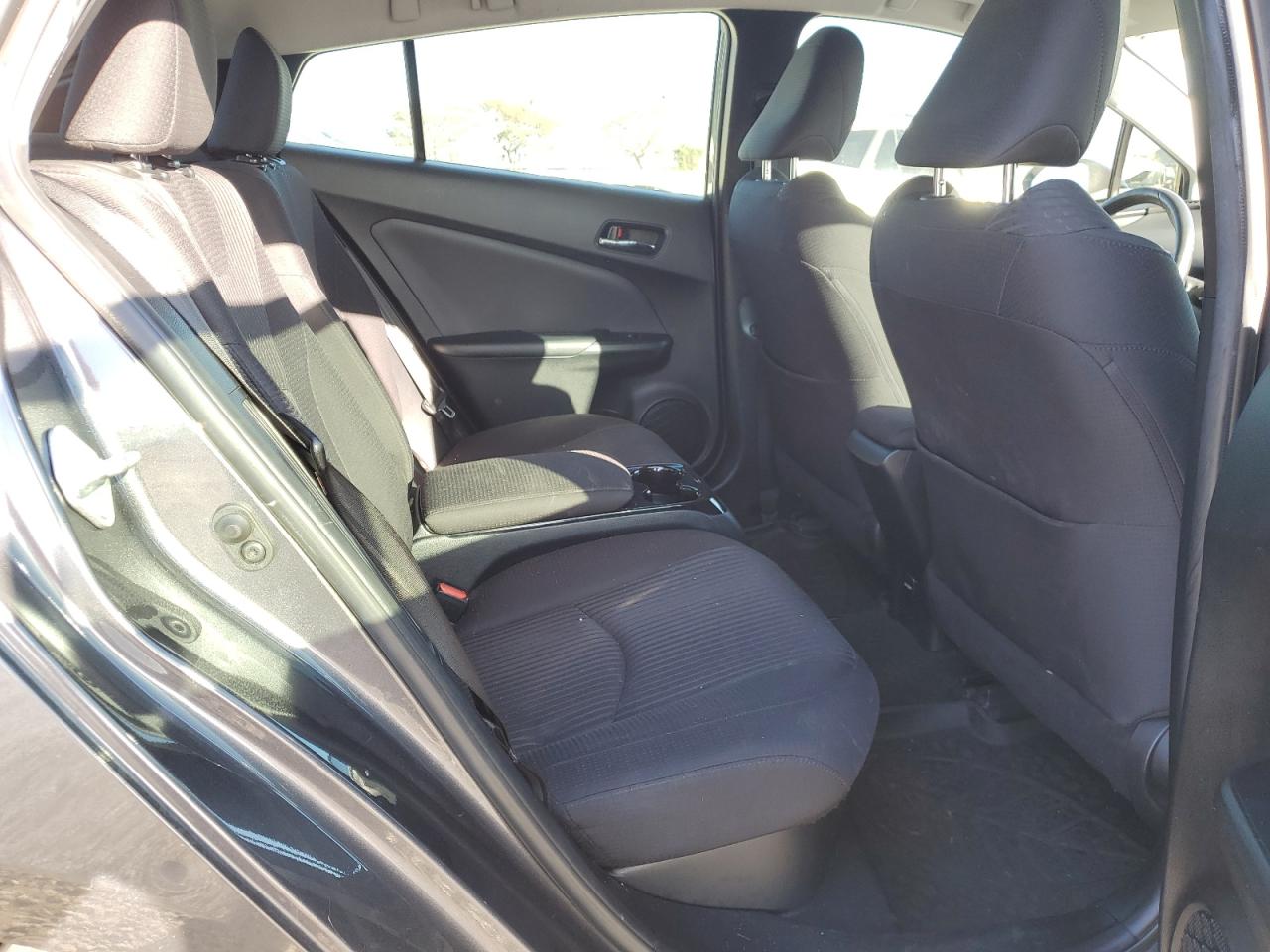 2017 Toyota Prius - Image 10