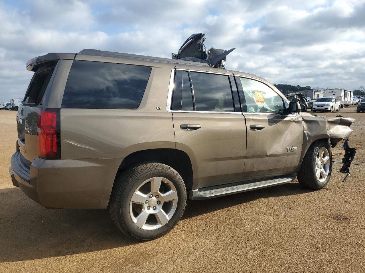 2016 Chevrolet Tahoe - Image 3
