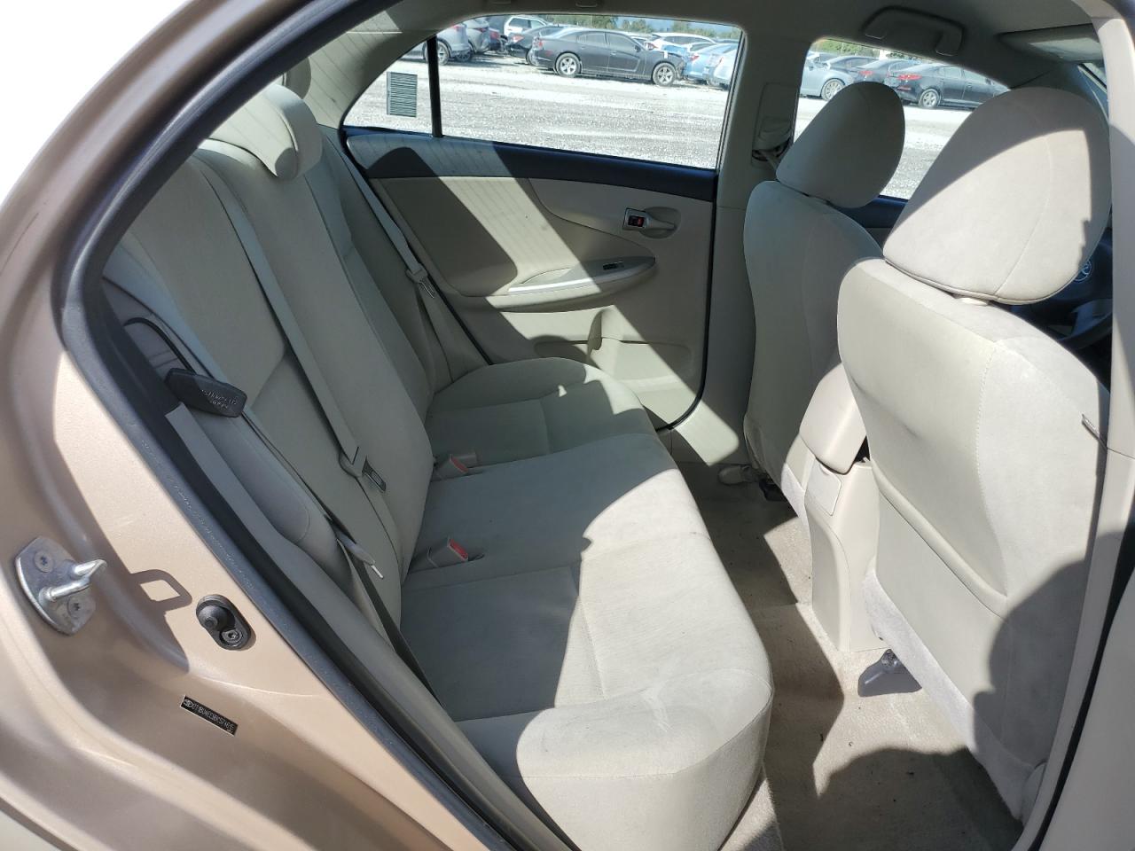 2011 Toyota Corolla - Image 10