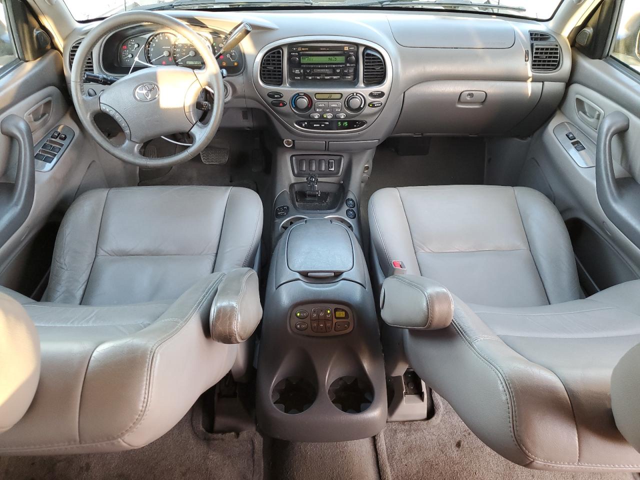 2005 Toyota Sequoia - Image 8