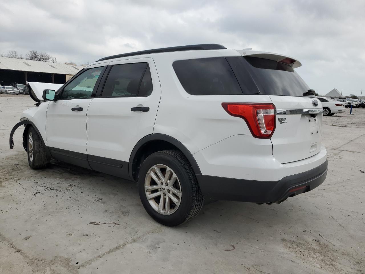 2017 Ford Explorer - Image 2