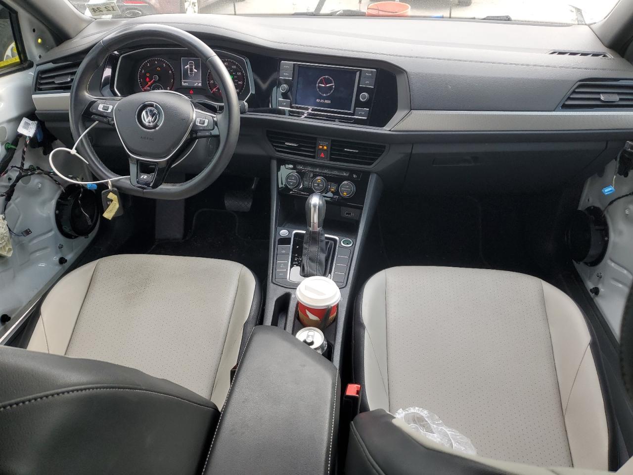 2019 Volkswagen Jetta - Image 8
