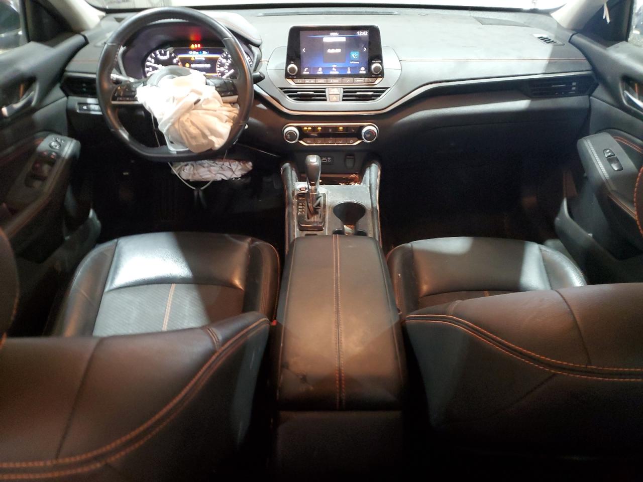 2021 Nissan Altima - Image 8