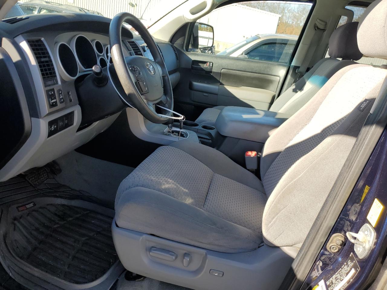 2010 Toyota Tundra - Image 7