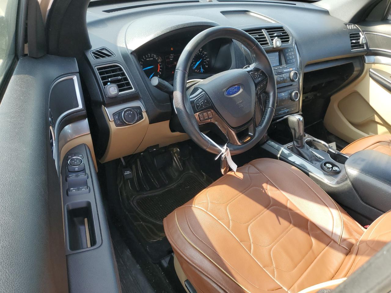 2017 Ford Explorer - Image 8