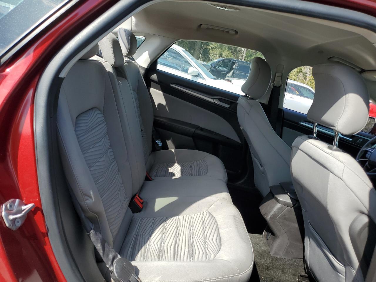 2016 Ford Fusion - Image 10