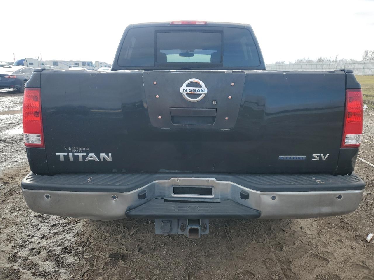 2012 Nissan Titan - Image 6