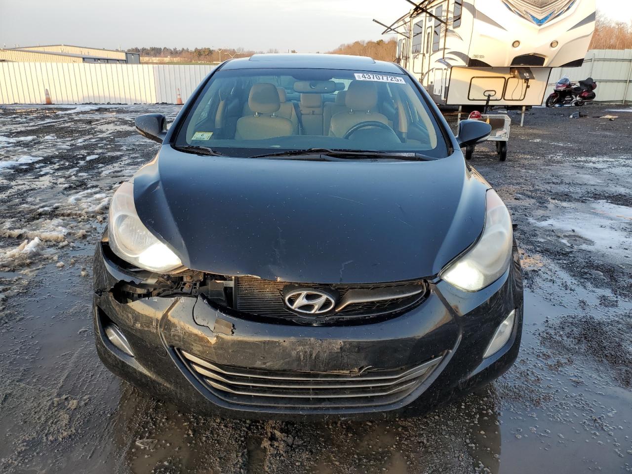 2012 Hyundai Elantra - Image 5