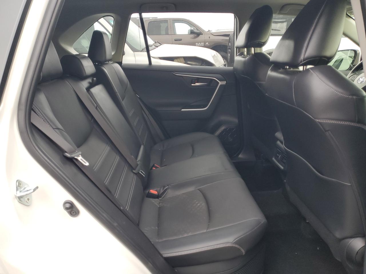 2019 Toyota RAV 4 - Image 10