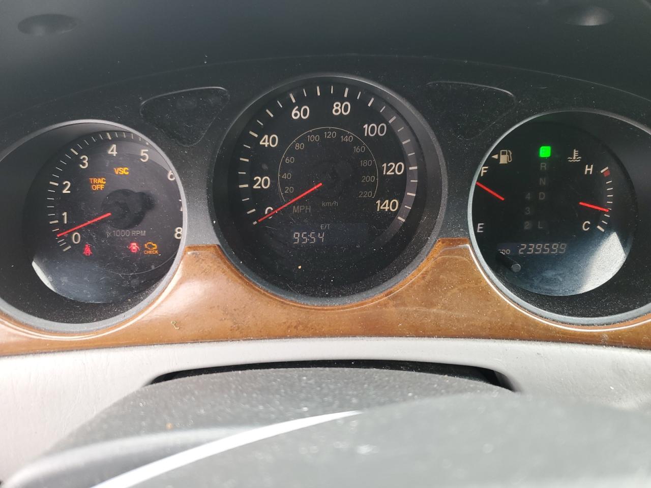 2005 Lexus ES - Image 9