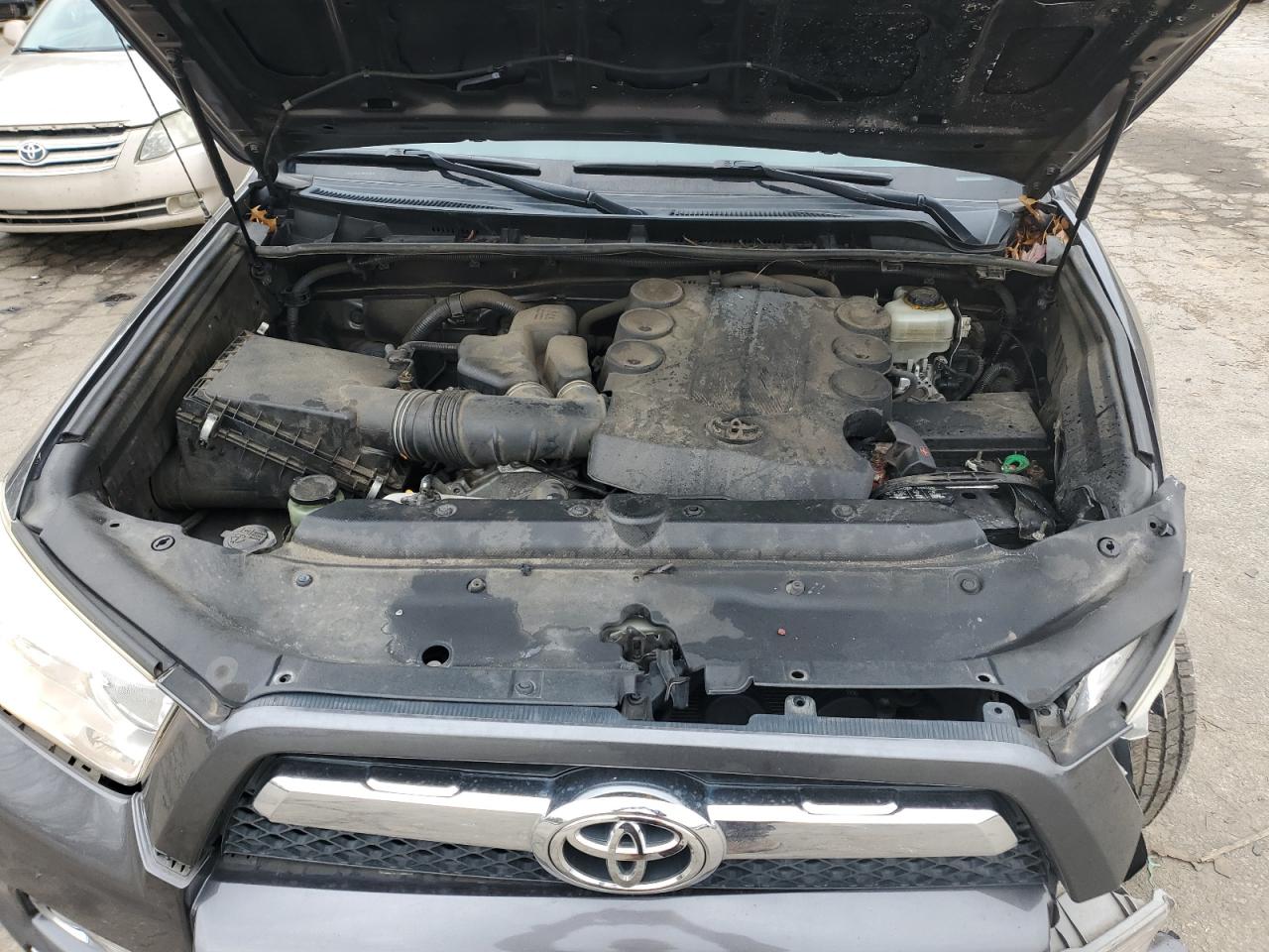 2011 Toyota 4Runner - Image 11