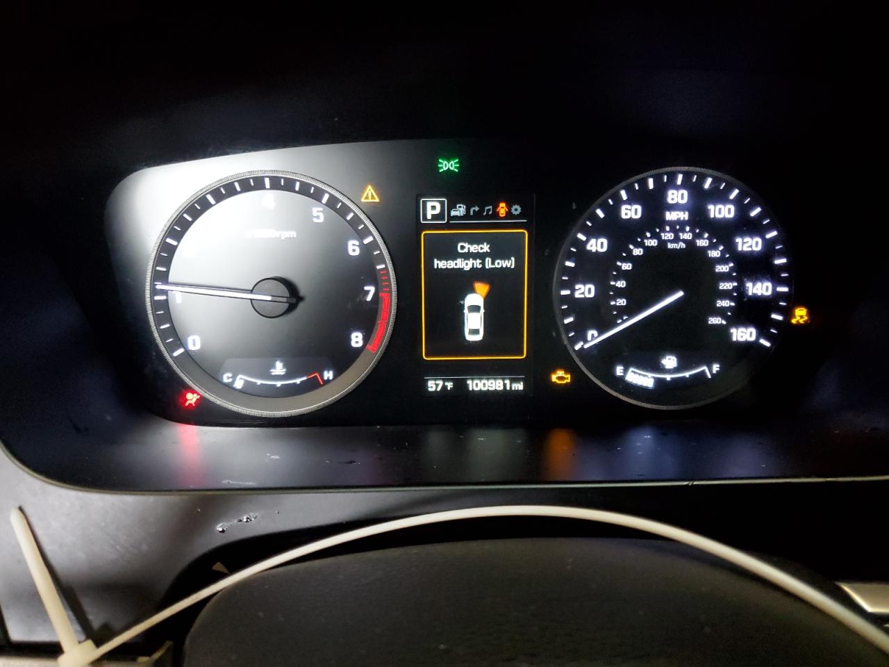 2016 Hyundai Sonata - Image 9
