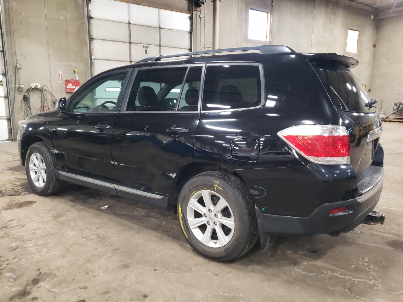 2013 Toyota Highlander - Image 2