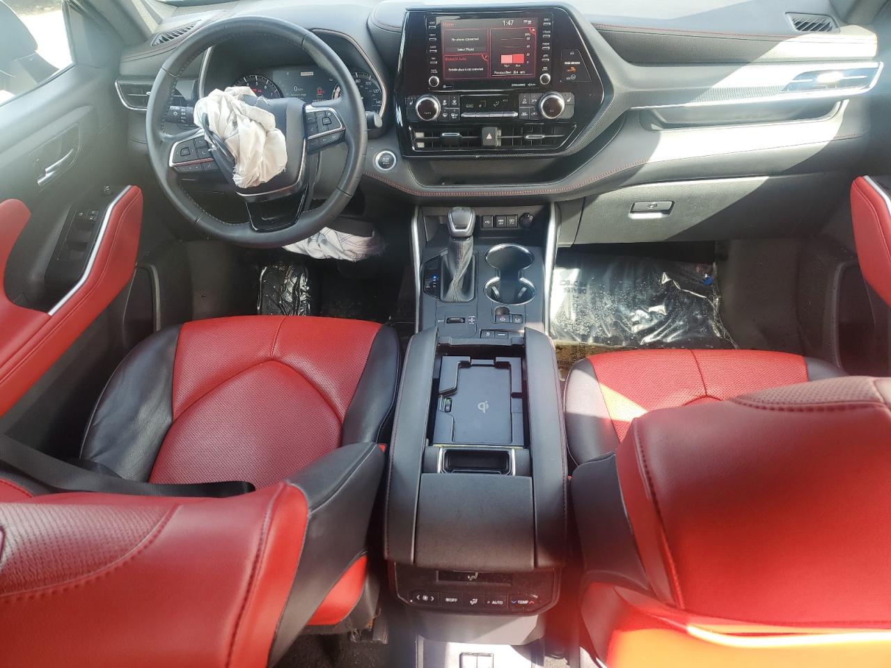 2021 Toyota Highlander - Image 8