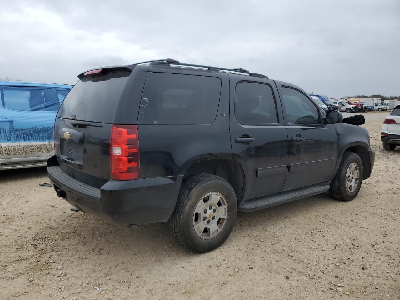 2013 Chevrolet Tahoe - Image 3