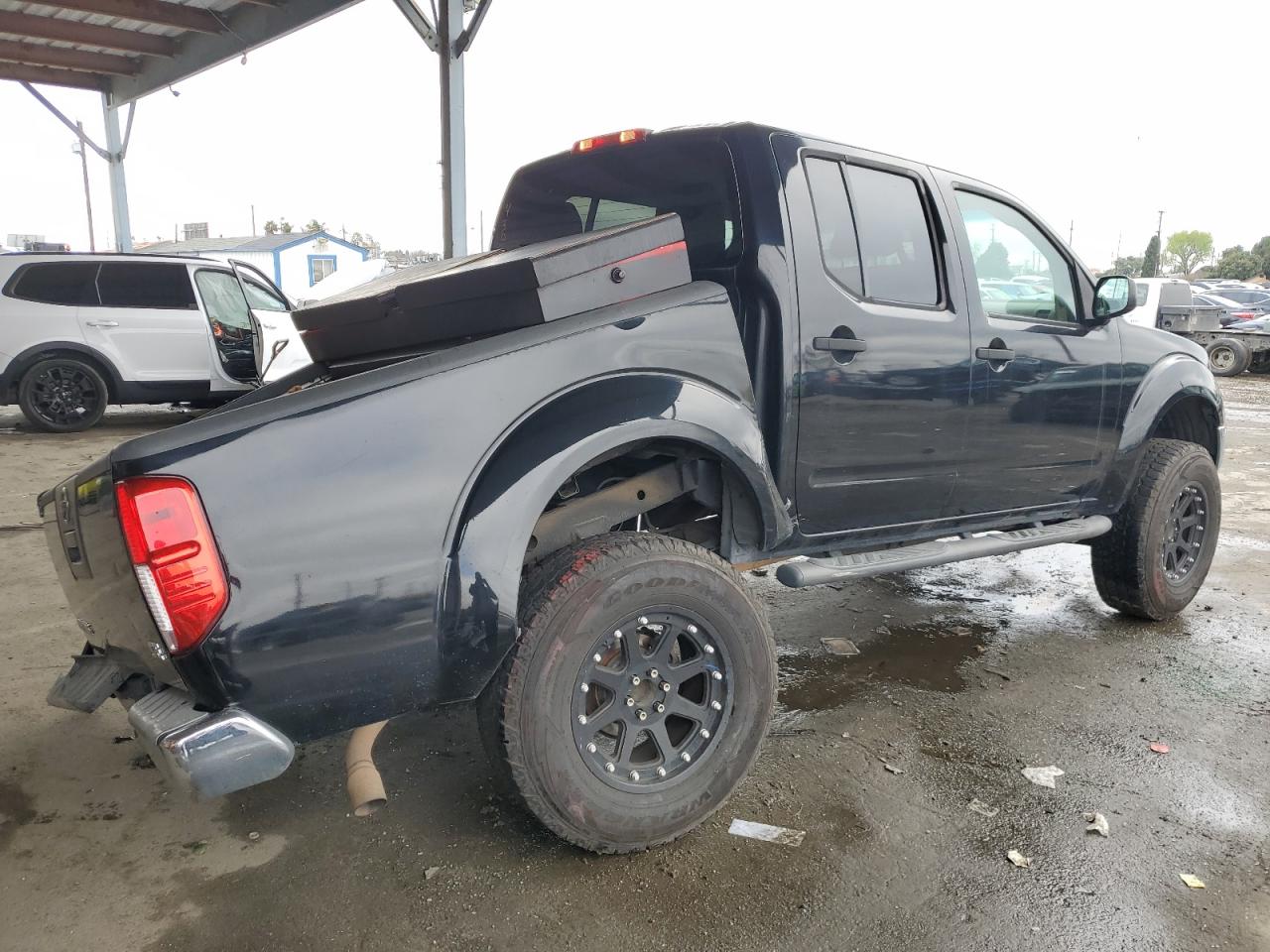 2005 Nissan Navara (Frontier) - Image 3