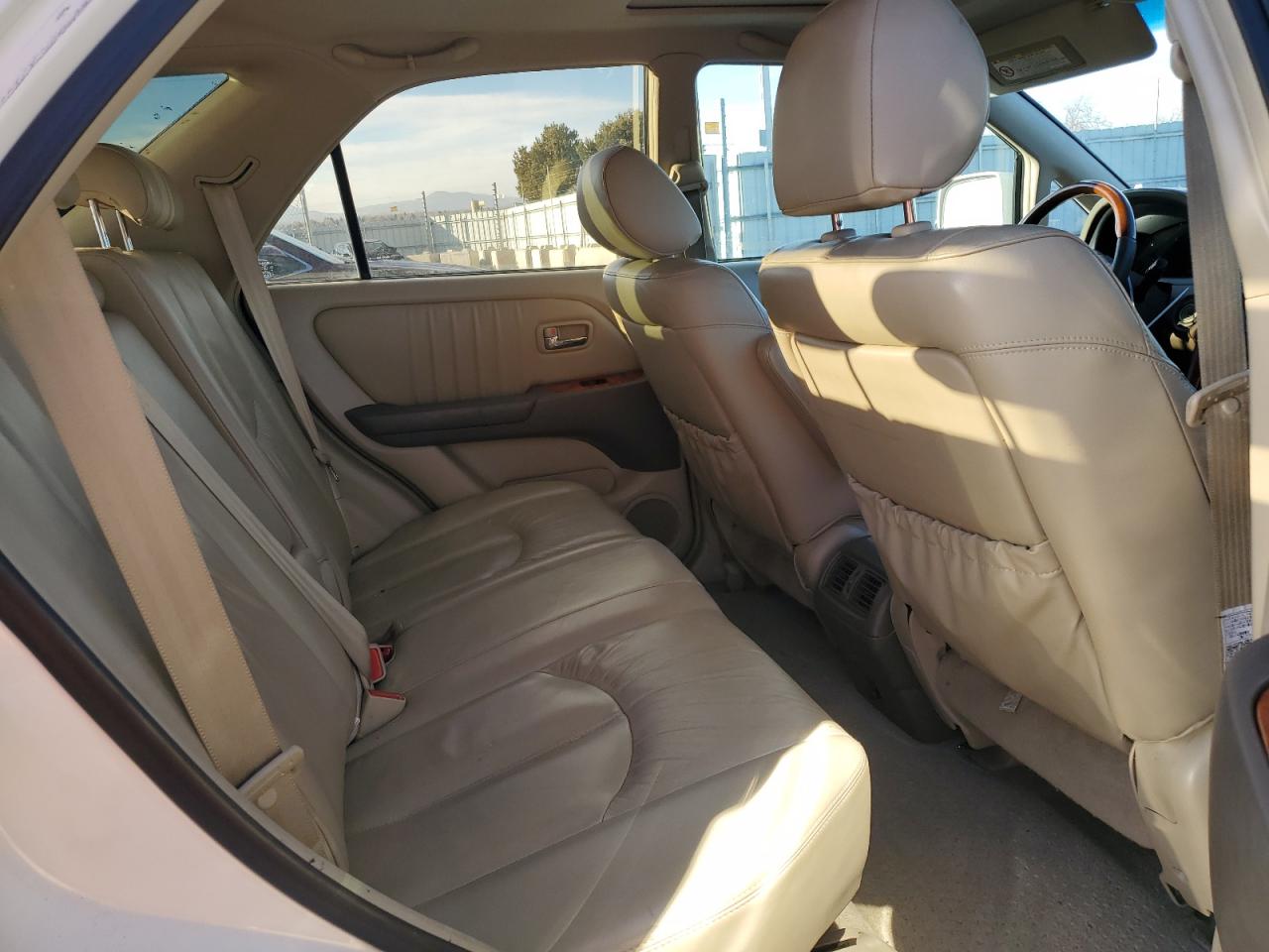 2003 Lexus RX - Image 11
