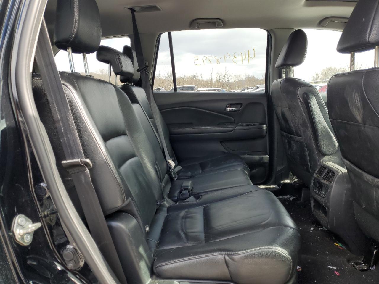 2017 Honda Pilot - Image 11