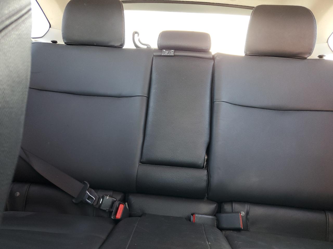 2014 Subaru XV - Image 10