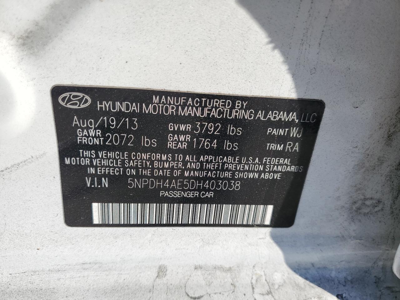 2013 Hyundai Elantra - Image 12