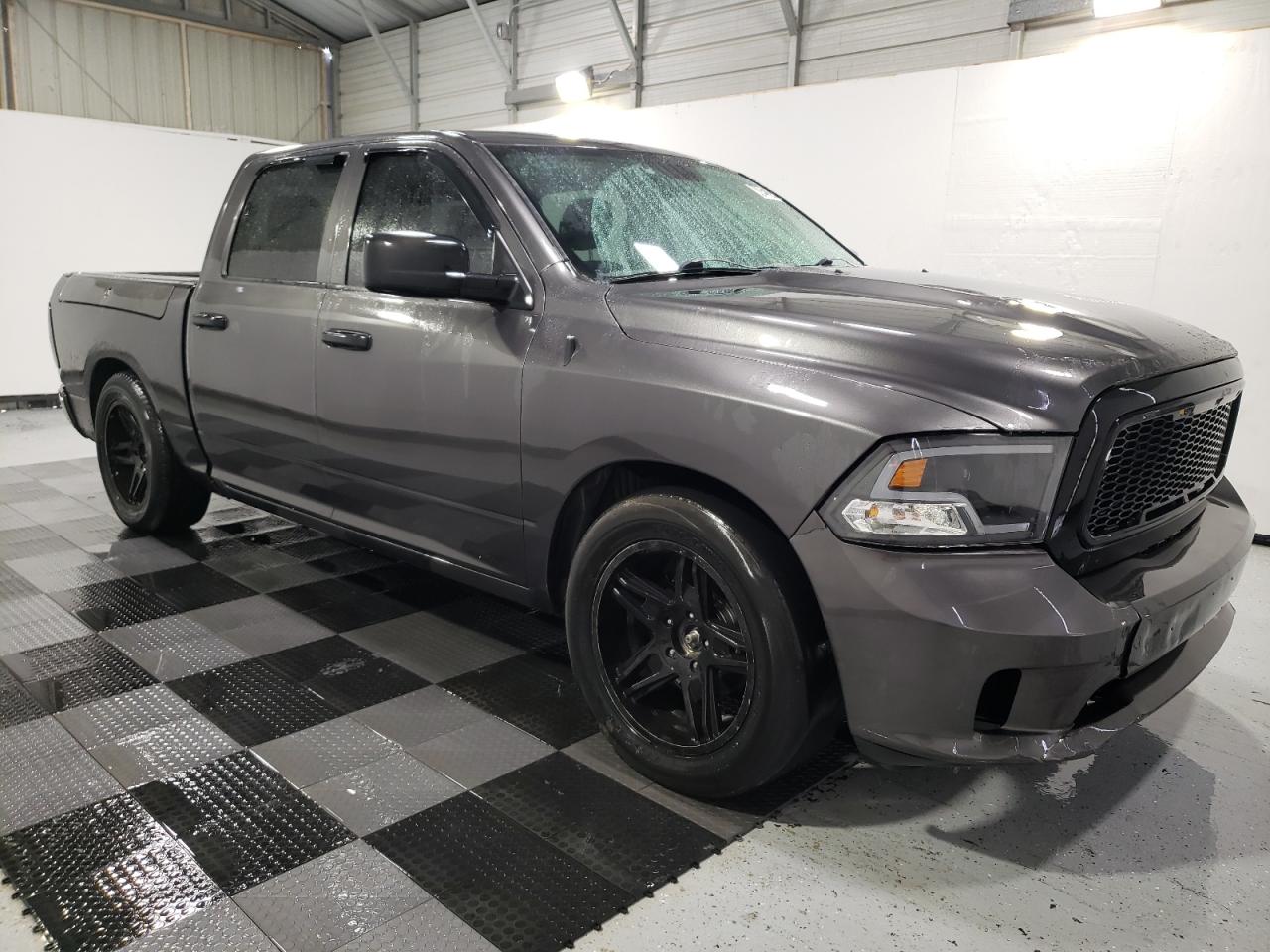 2017 RAM 1500 - Image 4