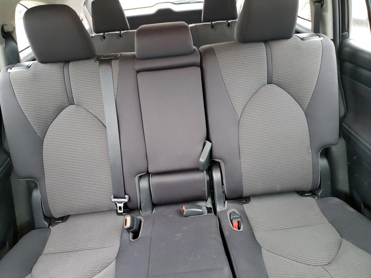 2021 Toyota Highlander - Image 10