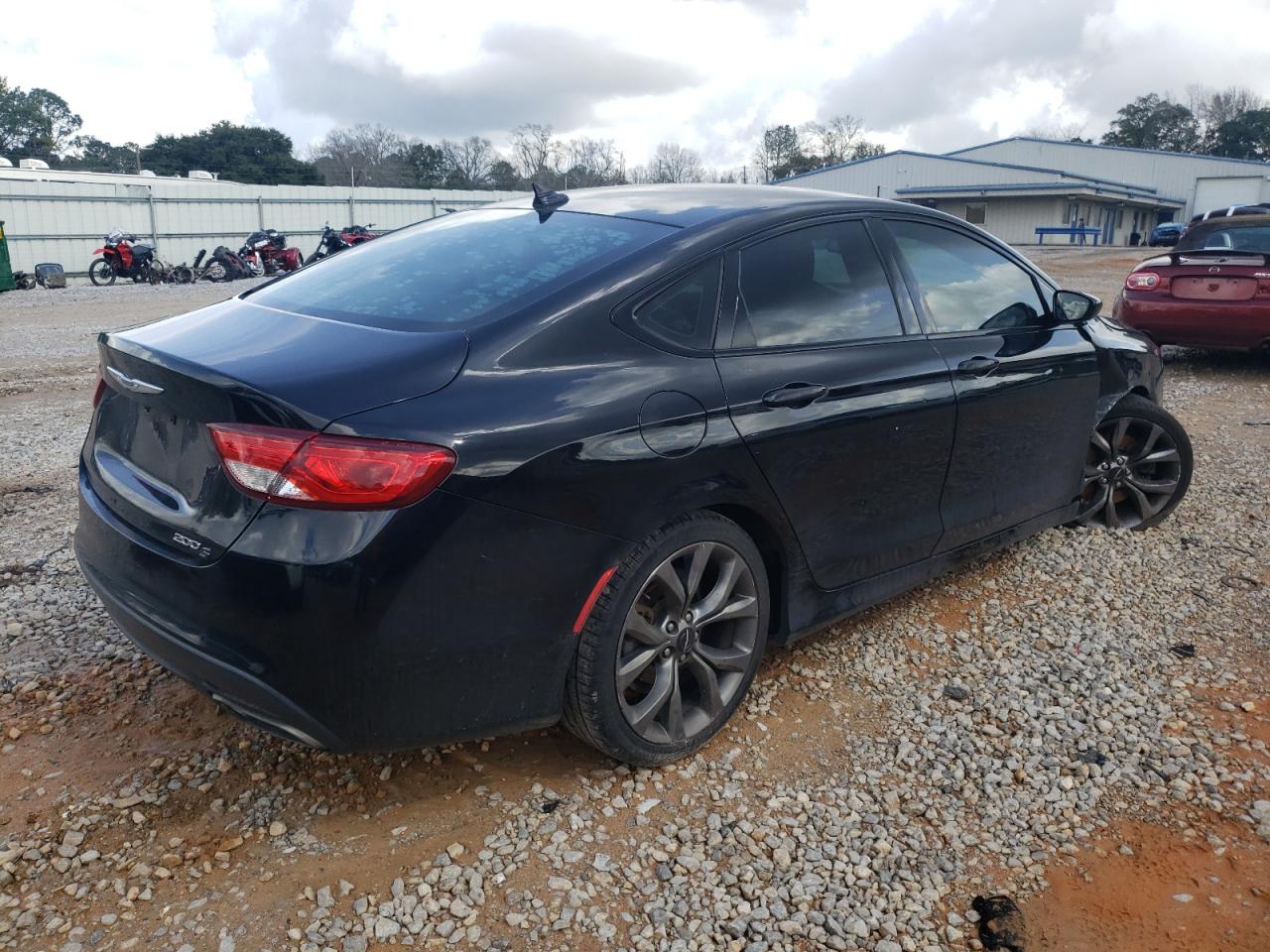 2016 Chrysler 200 - Image 3