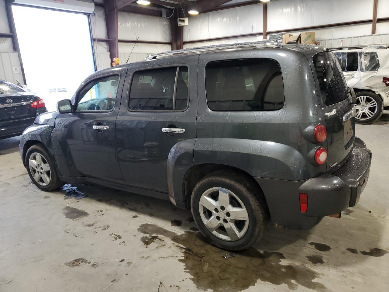 2011 Chevrolet HHR - Image 2
