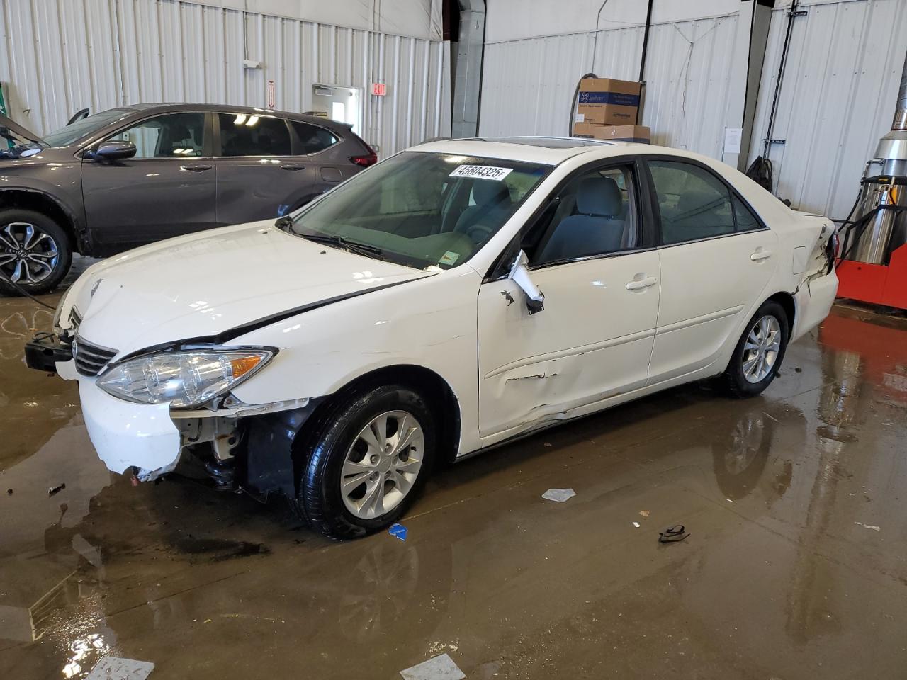 2005 Toyota Camry - Image 1