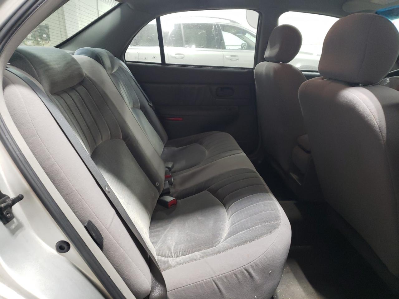 2004 Buick Century - Image 10