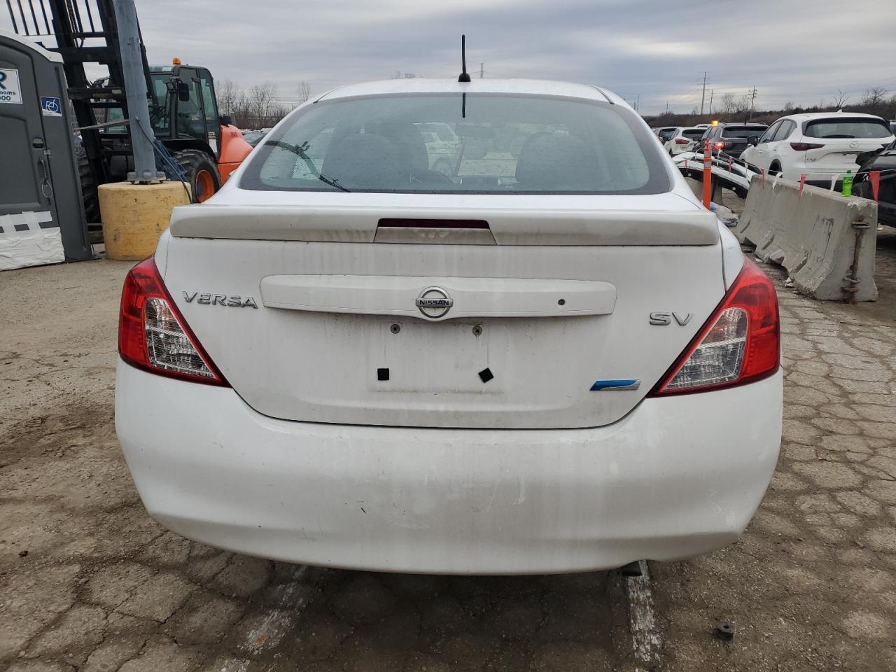 2014 Nissan Versa - Image 6