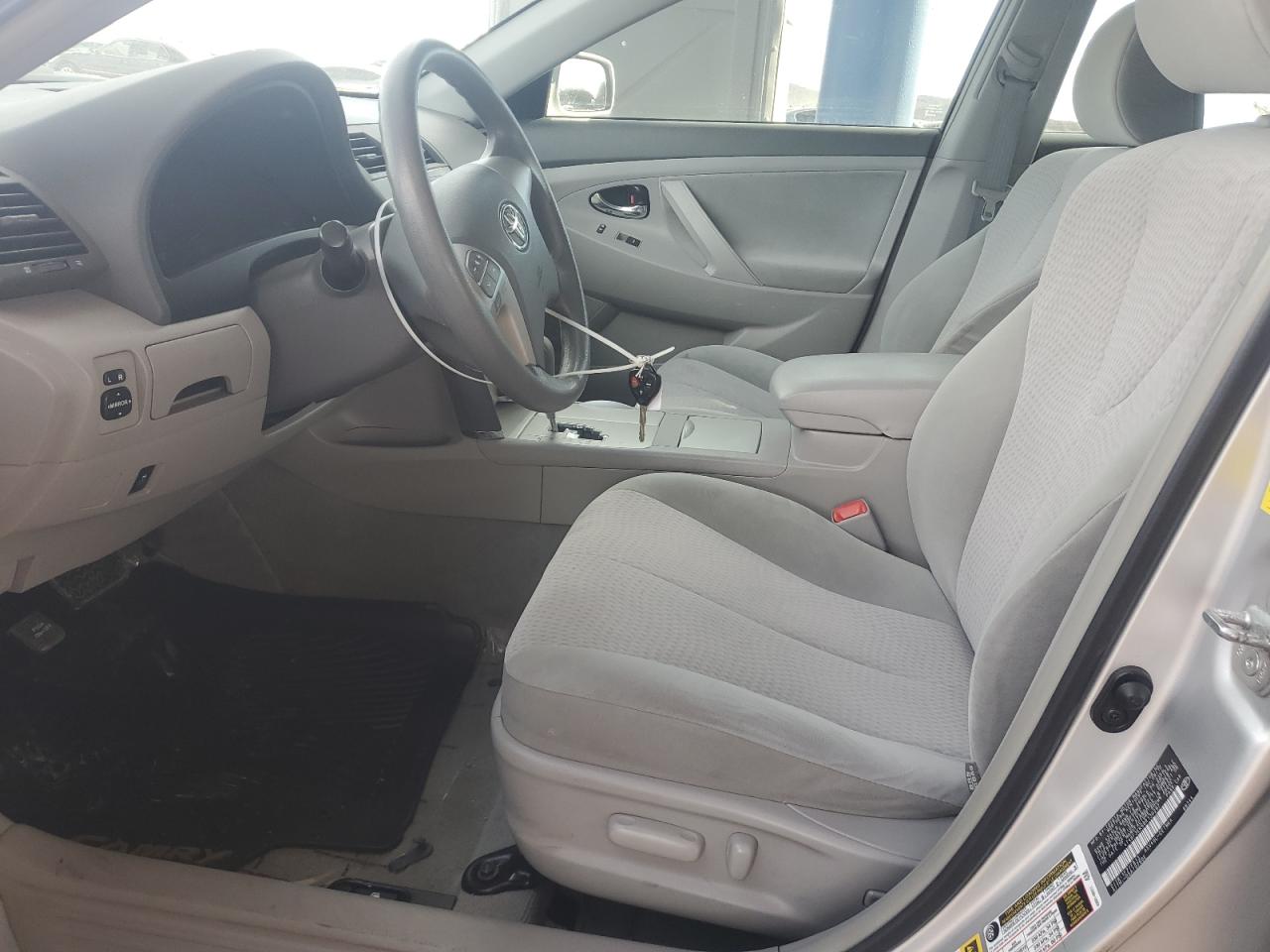 2011 Toyota Camry - Image 7