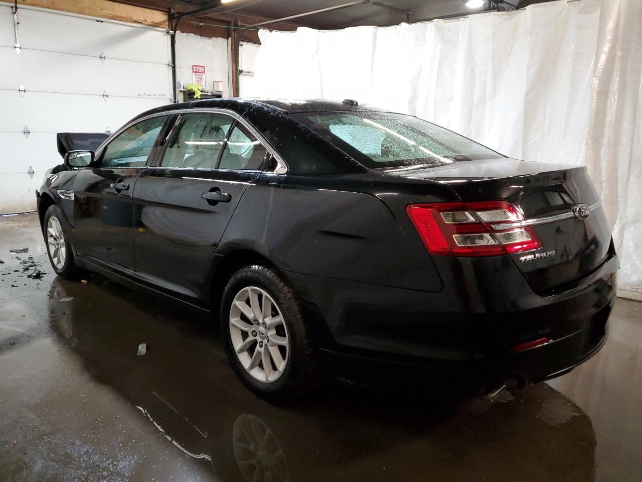 2014 Ford Taurus - Image 2