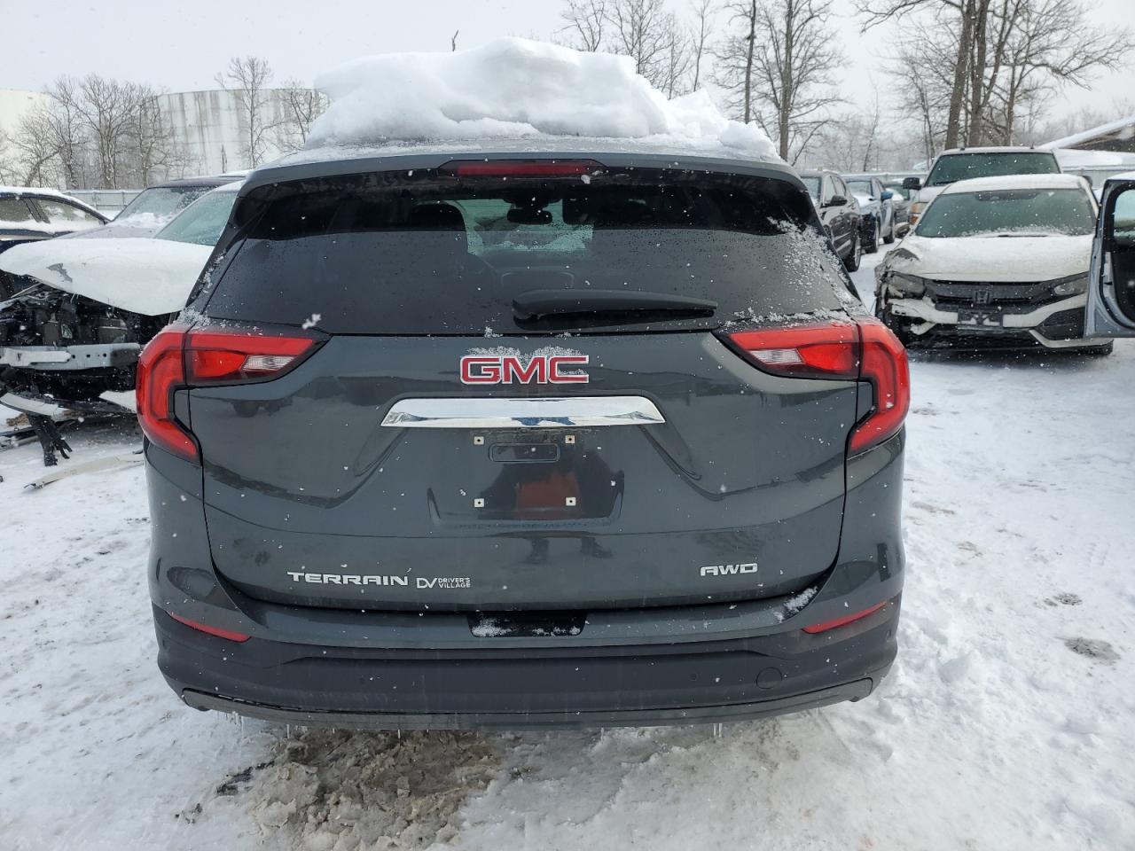 2020 GMC Terrain - Image 6