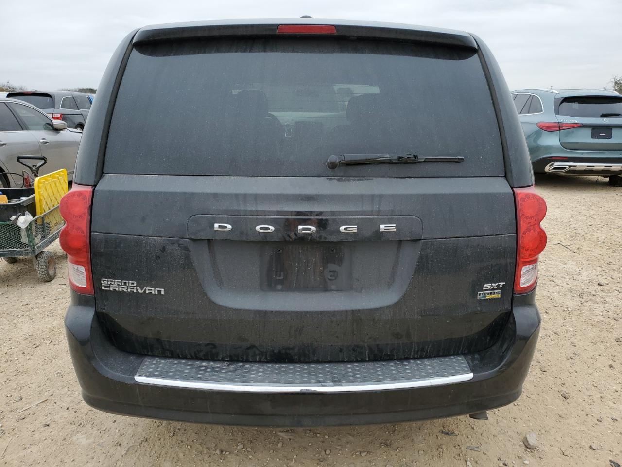 2016 Dodge Caravan - Image 6