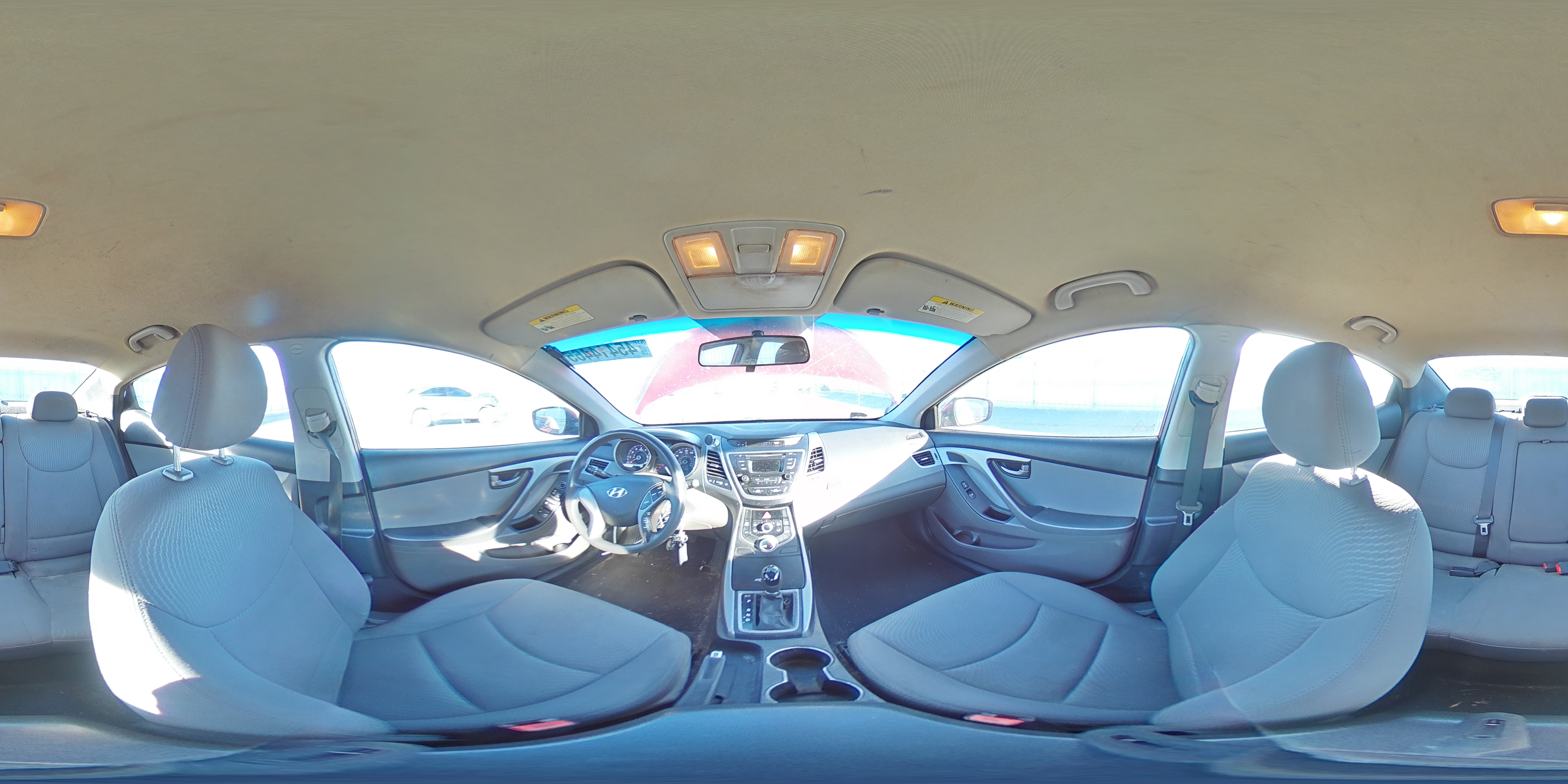 2015 Hyundai Elantra - Image 12