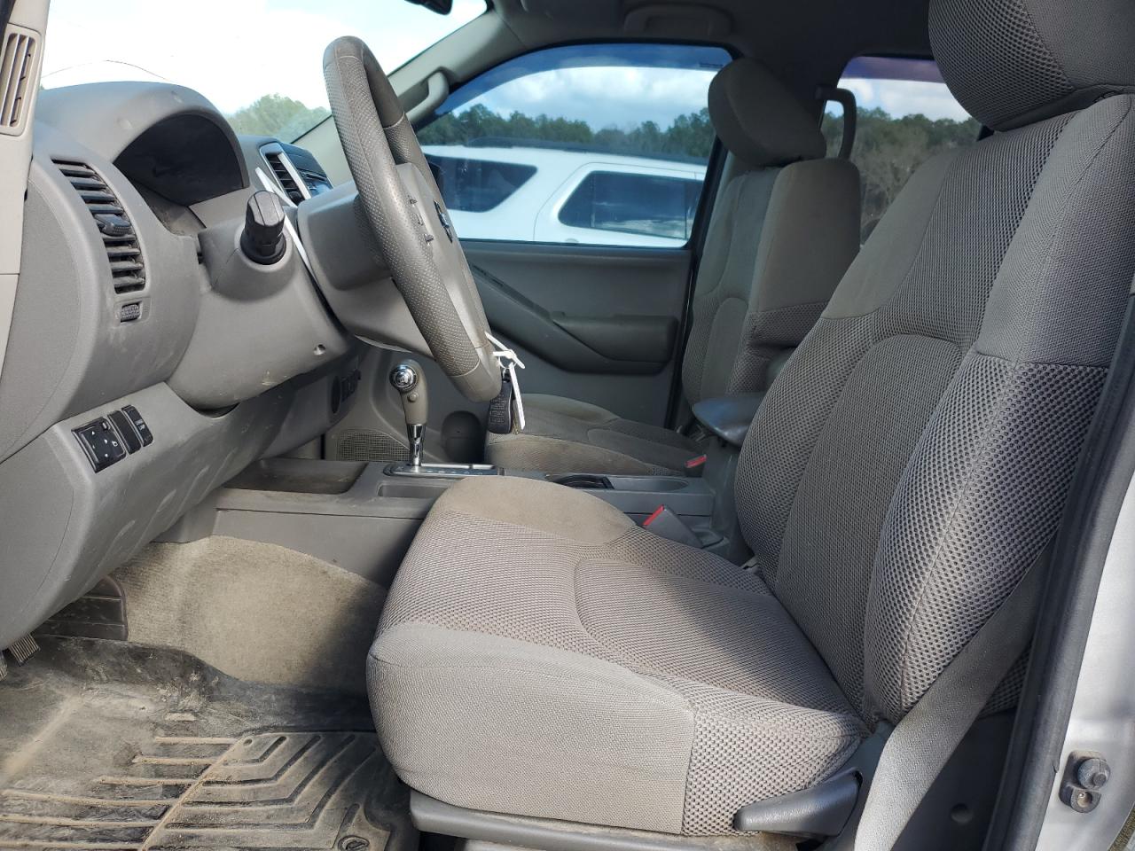 2014 Nissan Navara (Frontier) - Image 7
