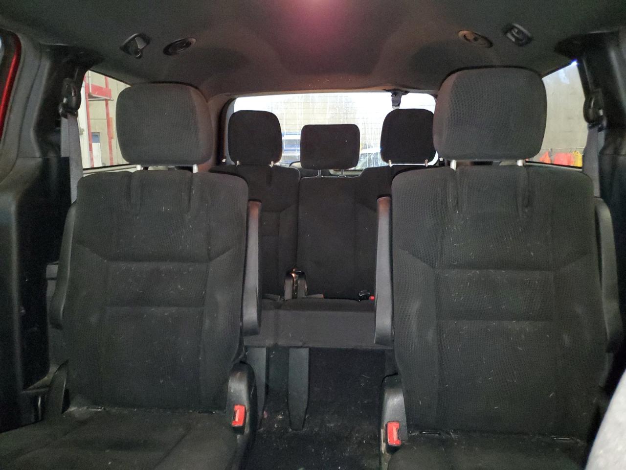 2018 Dodge Caravan - Image 10