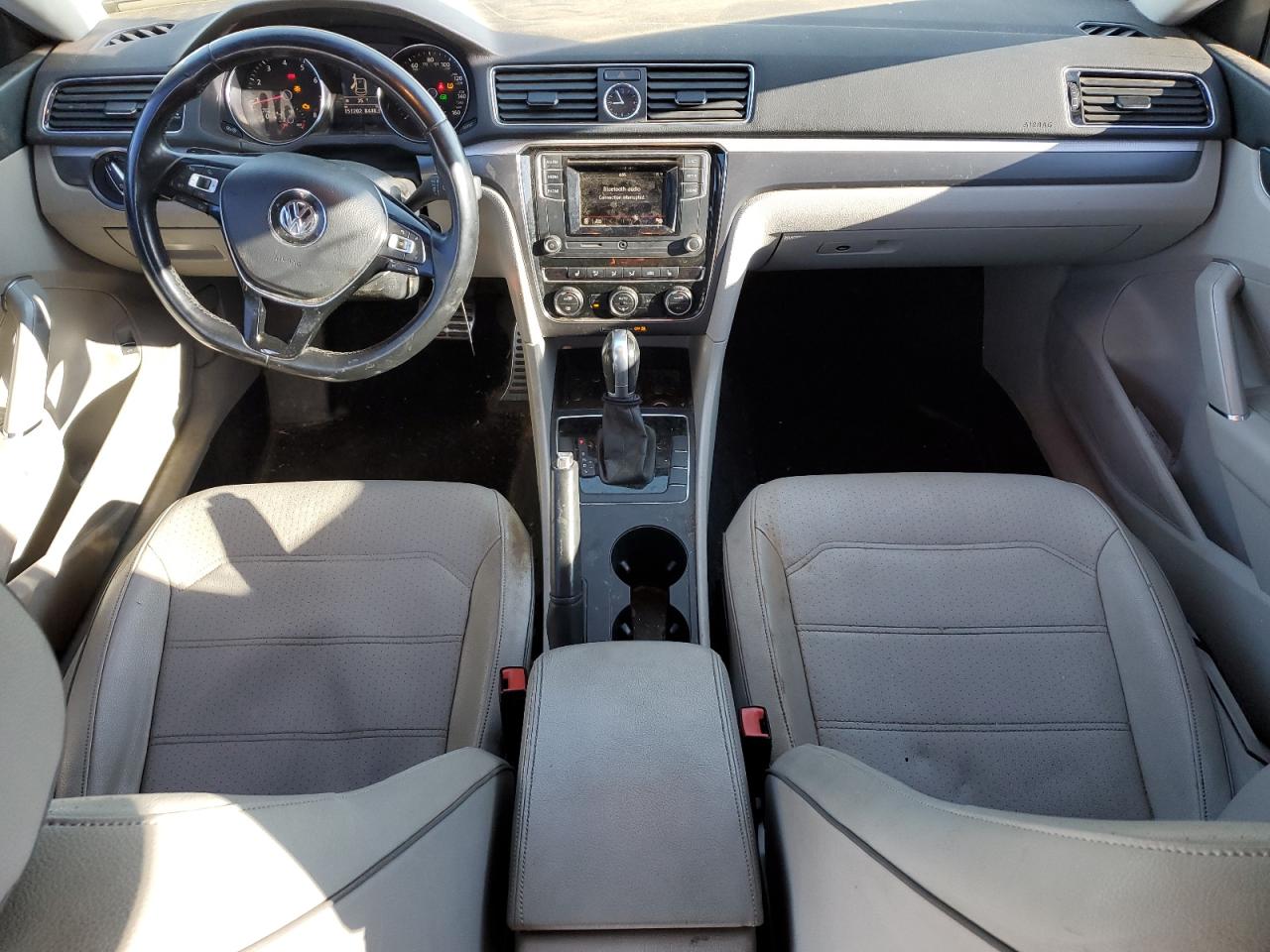 2016 Volkswagen Passat - Image 8