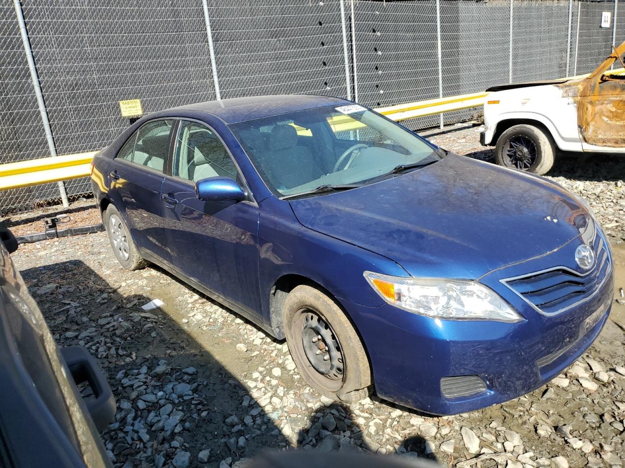 2011 Toyota Camry - Image 4