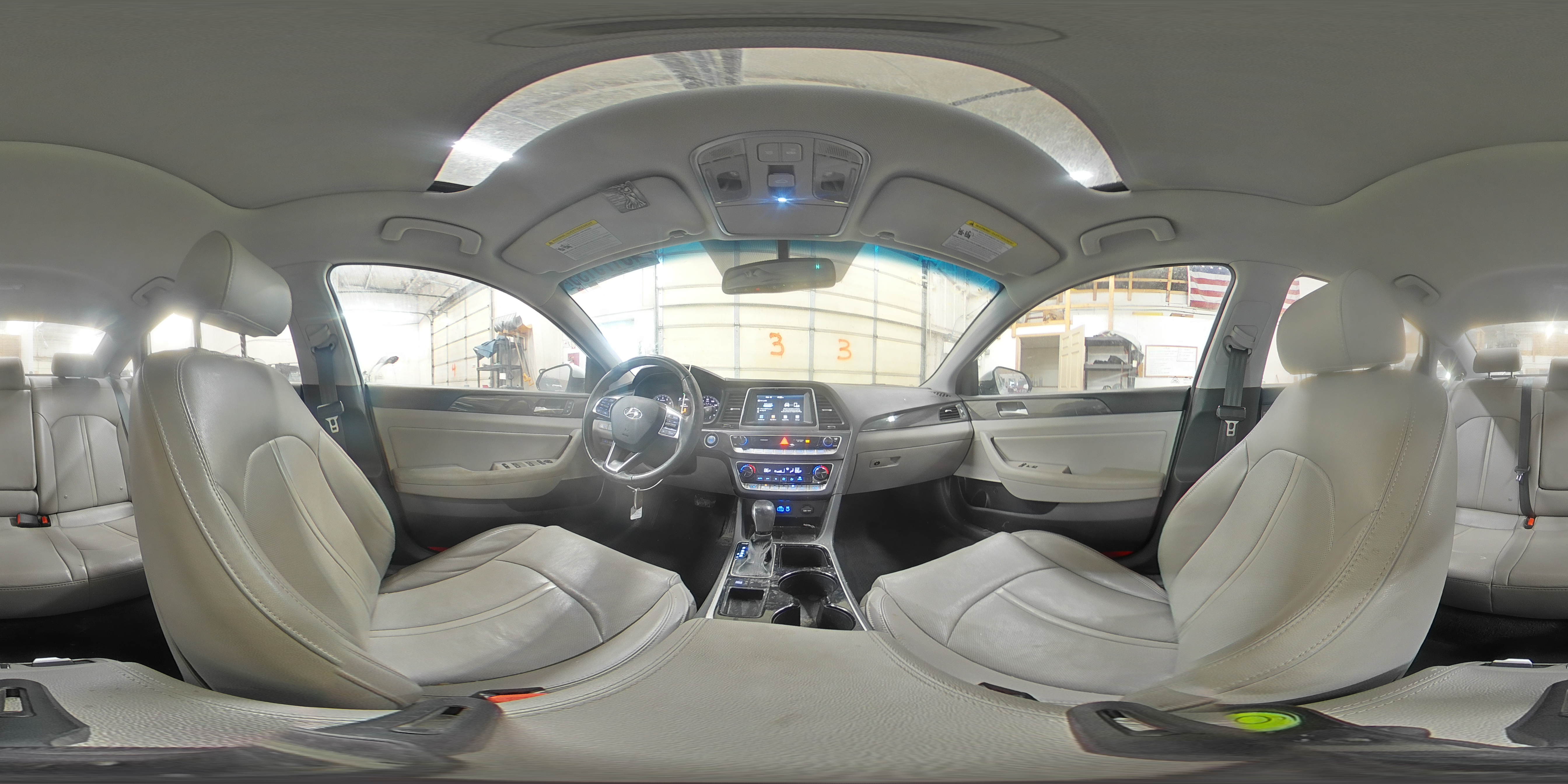 2018 Hyundai Sonata - Image 13