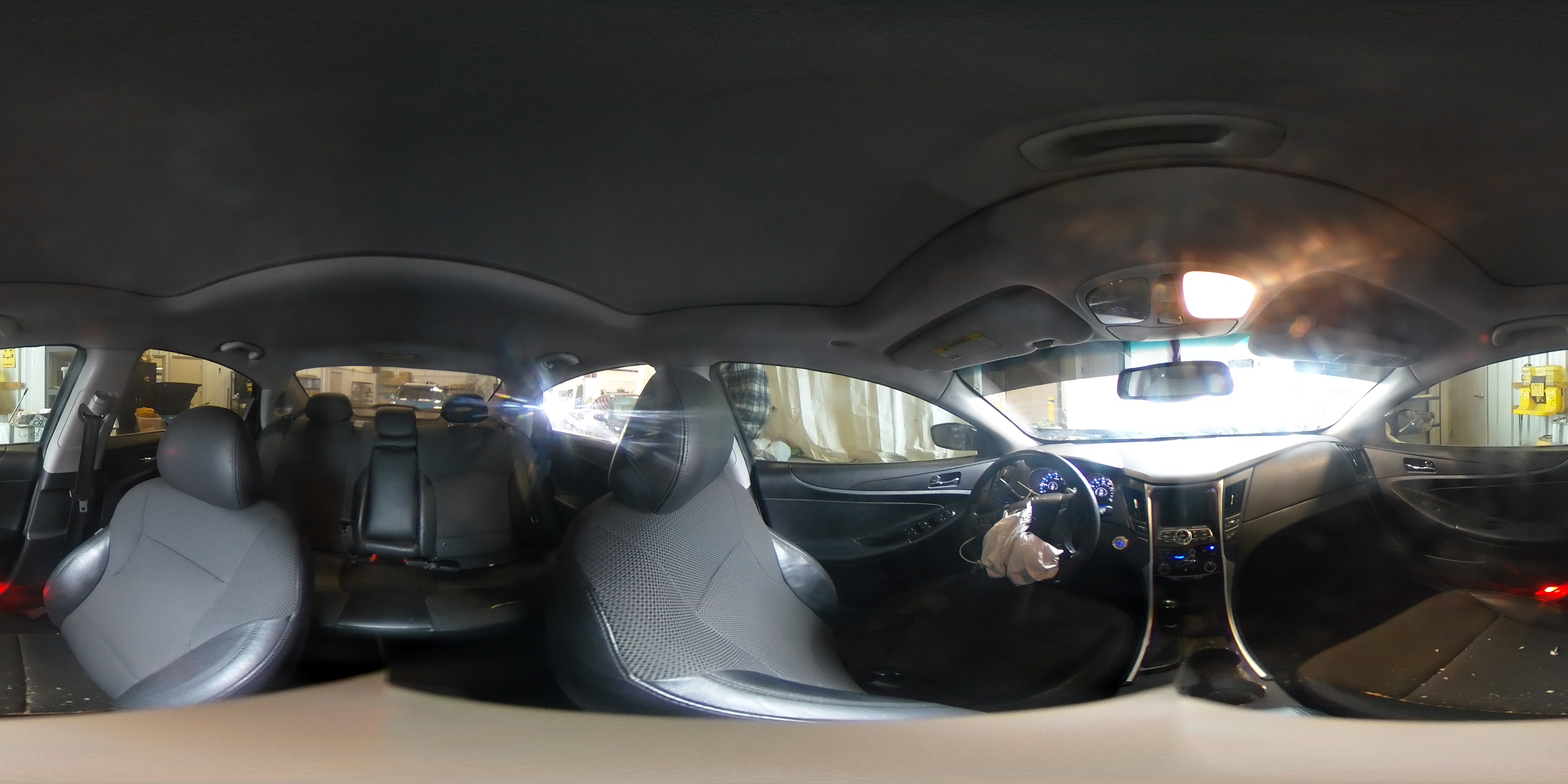 2012 Hyundai Sonata - Image 13
