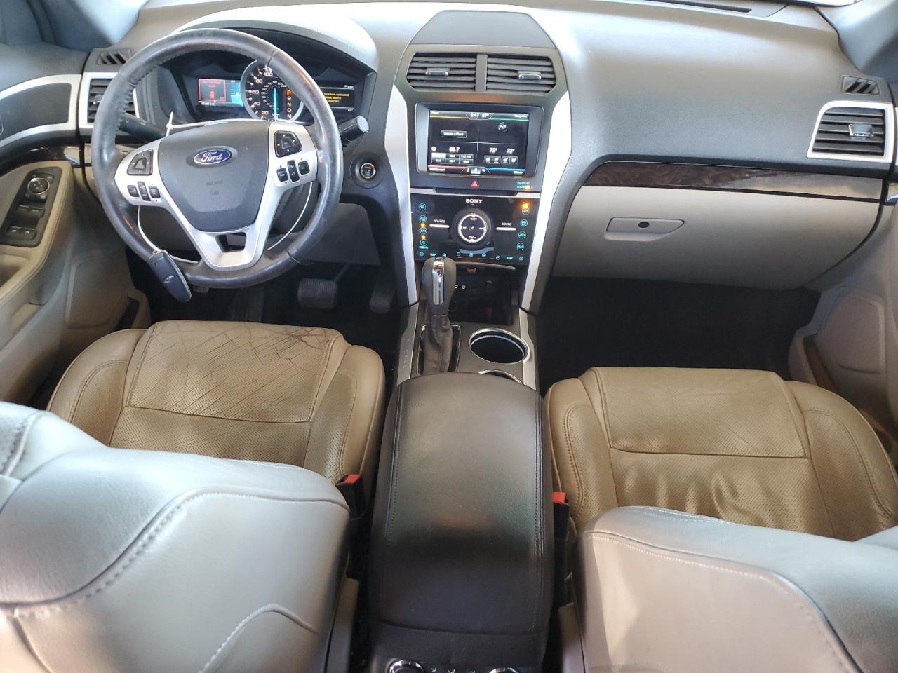2011 Ford Explorer - Image 8