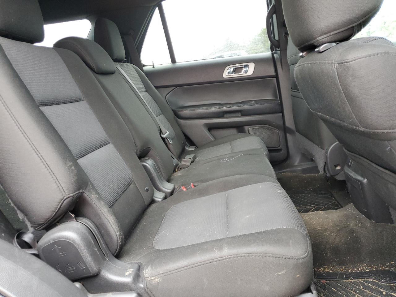 2015 Ford Explorer - Image 11