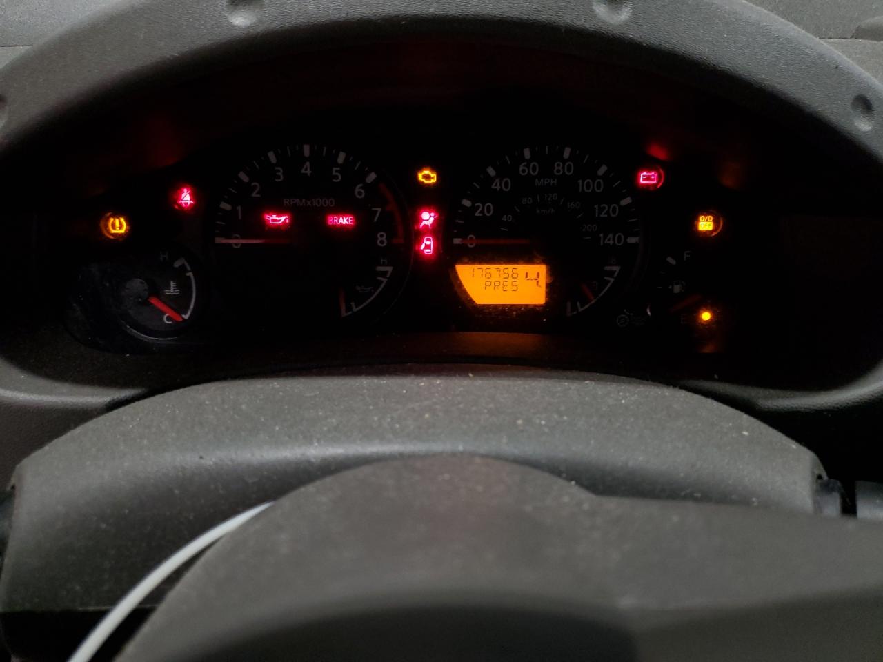 2012 Nissan Navara (Frontier) - Image 9
