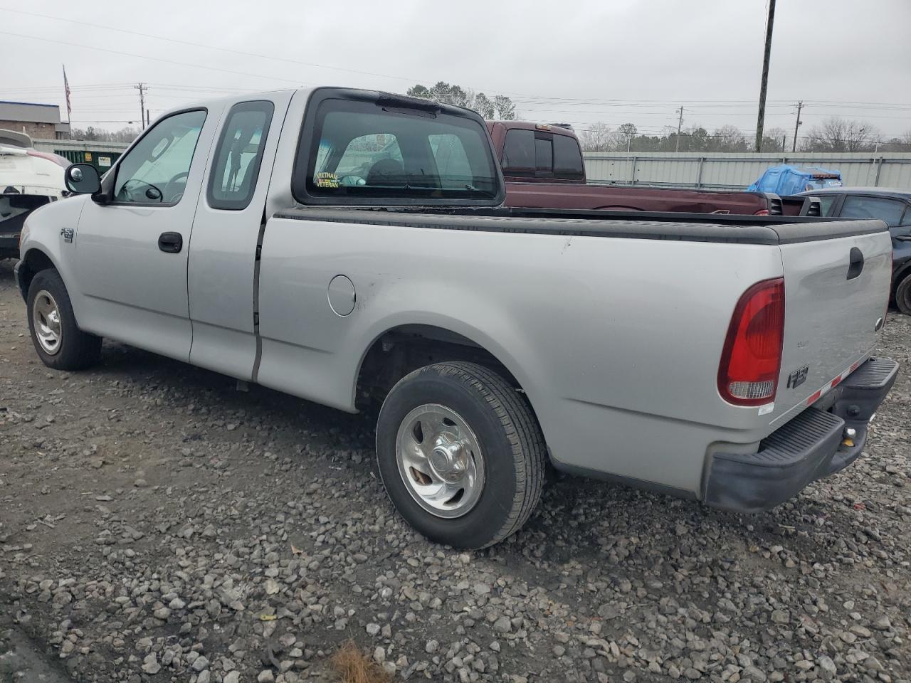 2004 Ford F-150 - Image 2