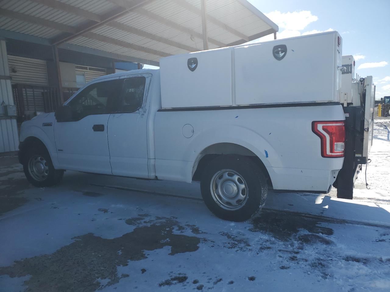2016 Ford F-150 - Image 2