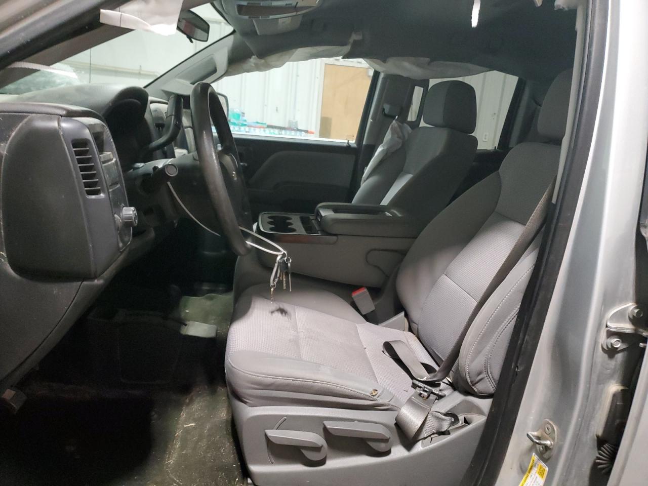 2016 Chevrolet Silverado - Image 7